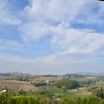 Patrizia Vila *