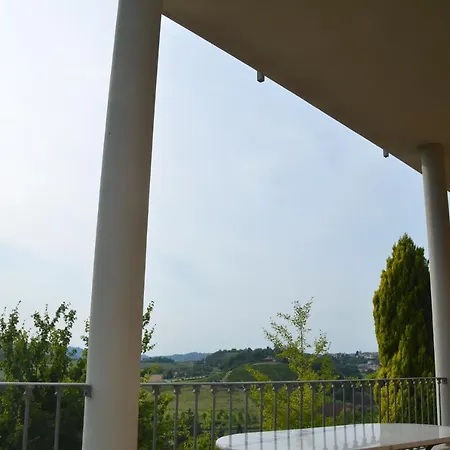 Patrizia * モンカルヴォ