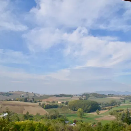 Patrizia Villa *