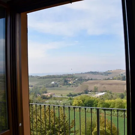 Patrizia ヴィラ モンカルヴォ